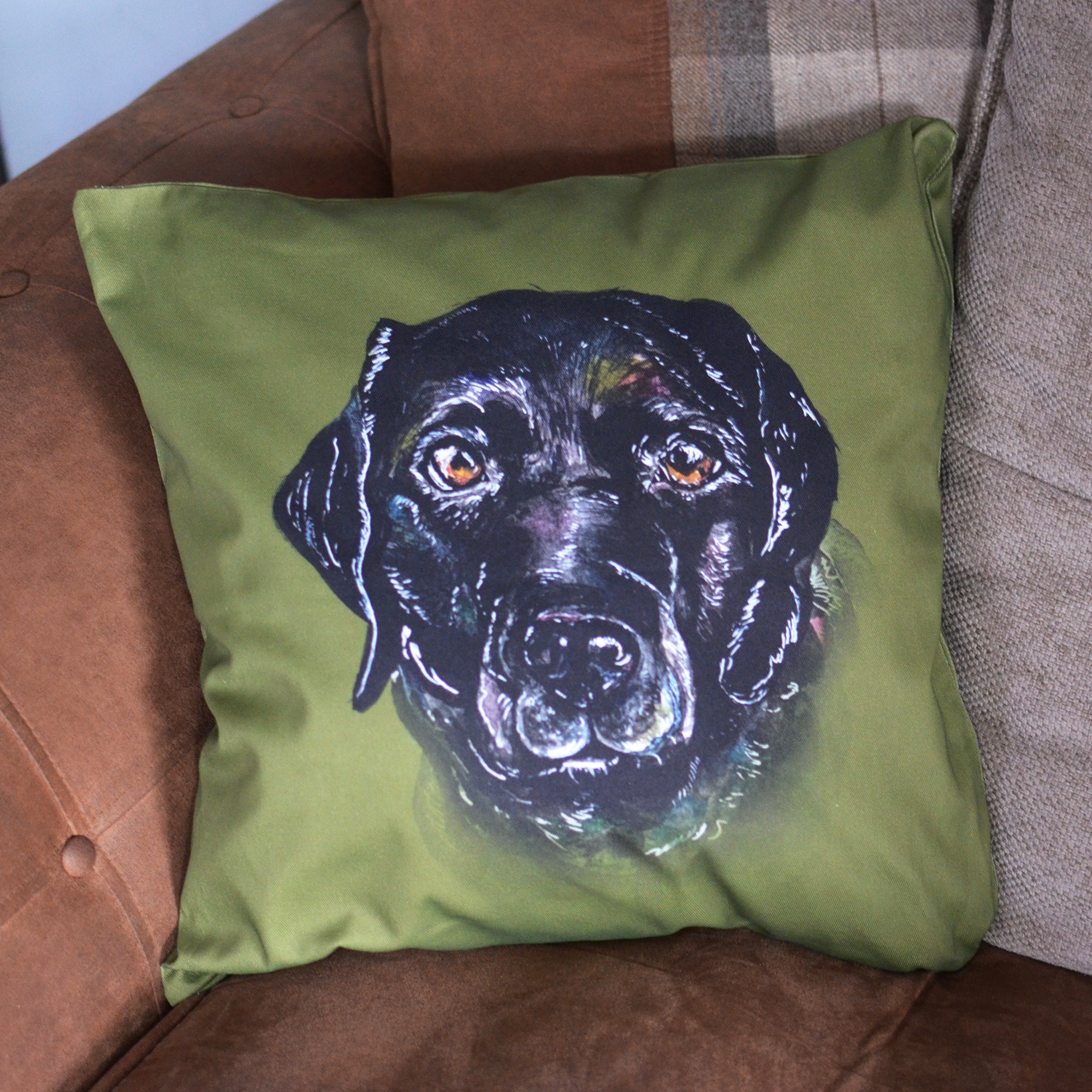Black Lab Cushion Olive